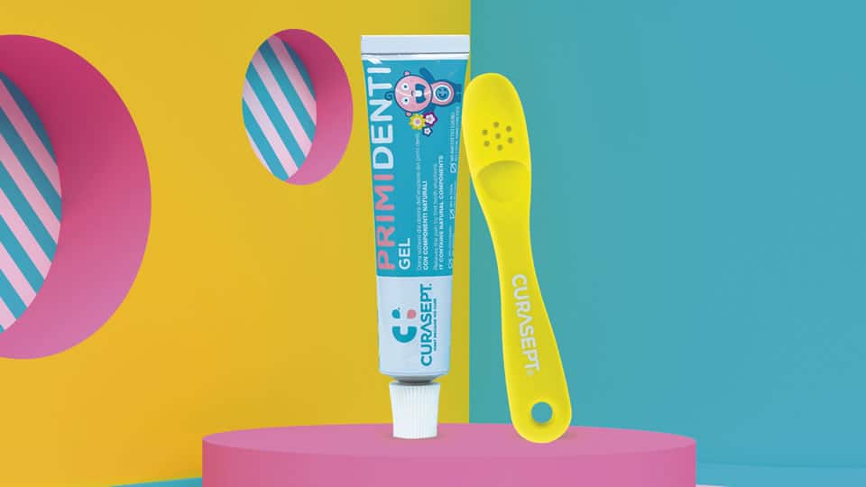 gel e massaggiagengive giallo Curasept Primi Denti
